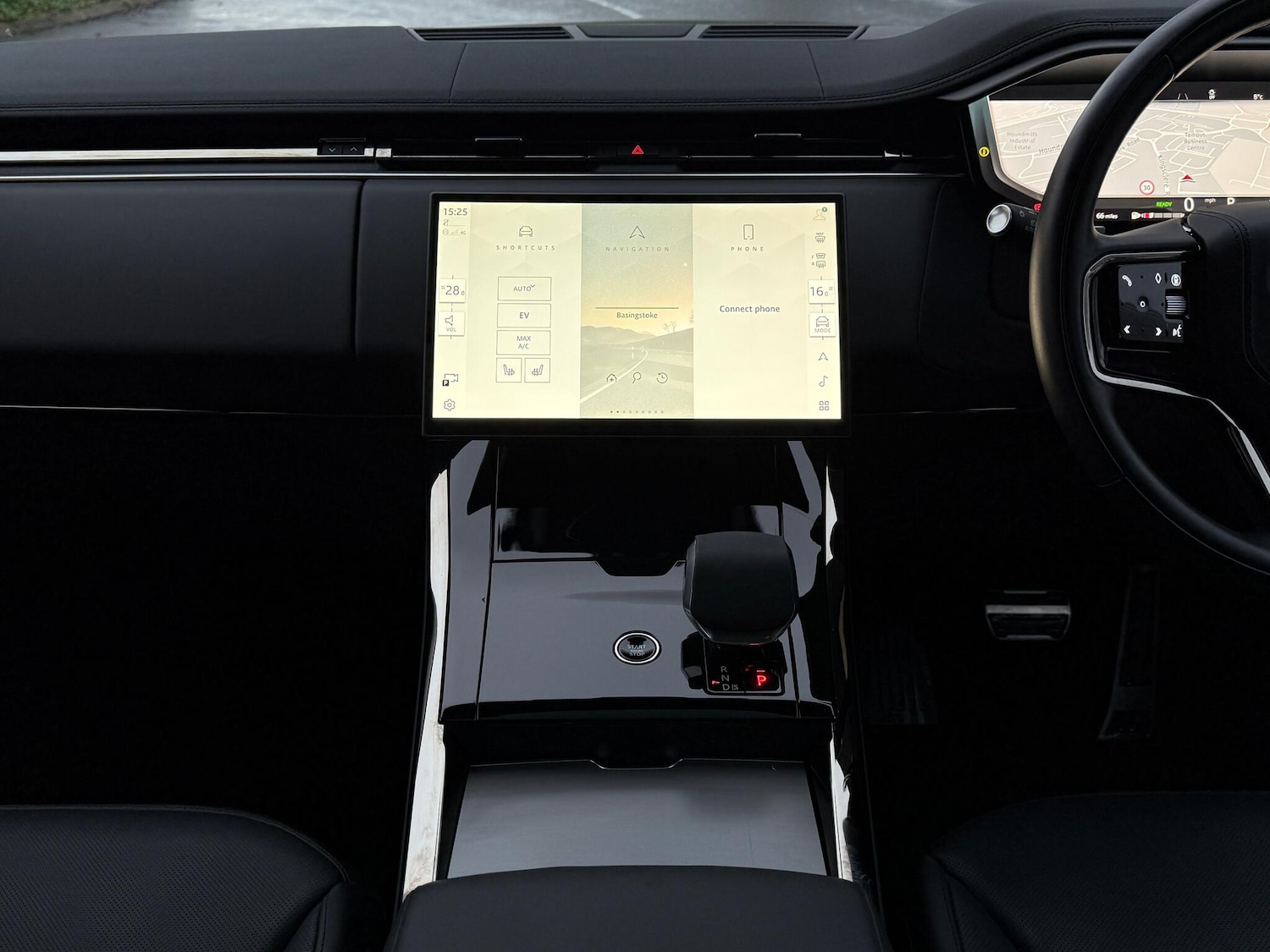 Used Land Rover Range Rover Sport 2024 for sale - 76965022: Photo 15