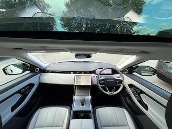 Used Land Rover Range Rover Evoque 2023 for sale - 75810301: Photo