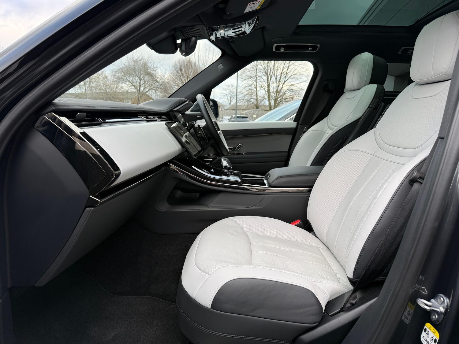 Used Land Rover Range Rover Sport 2024 for sale - 77376629: Photo 10