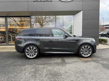 Used Land Rover Range Rover Sport 2024 for sale - 77376629: Photo
