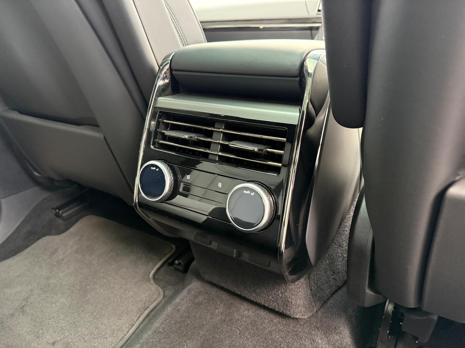 Used Land Rover Range Rover Sport 2024 for sale - 77376629: Photo 33