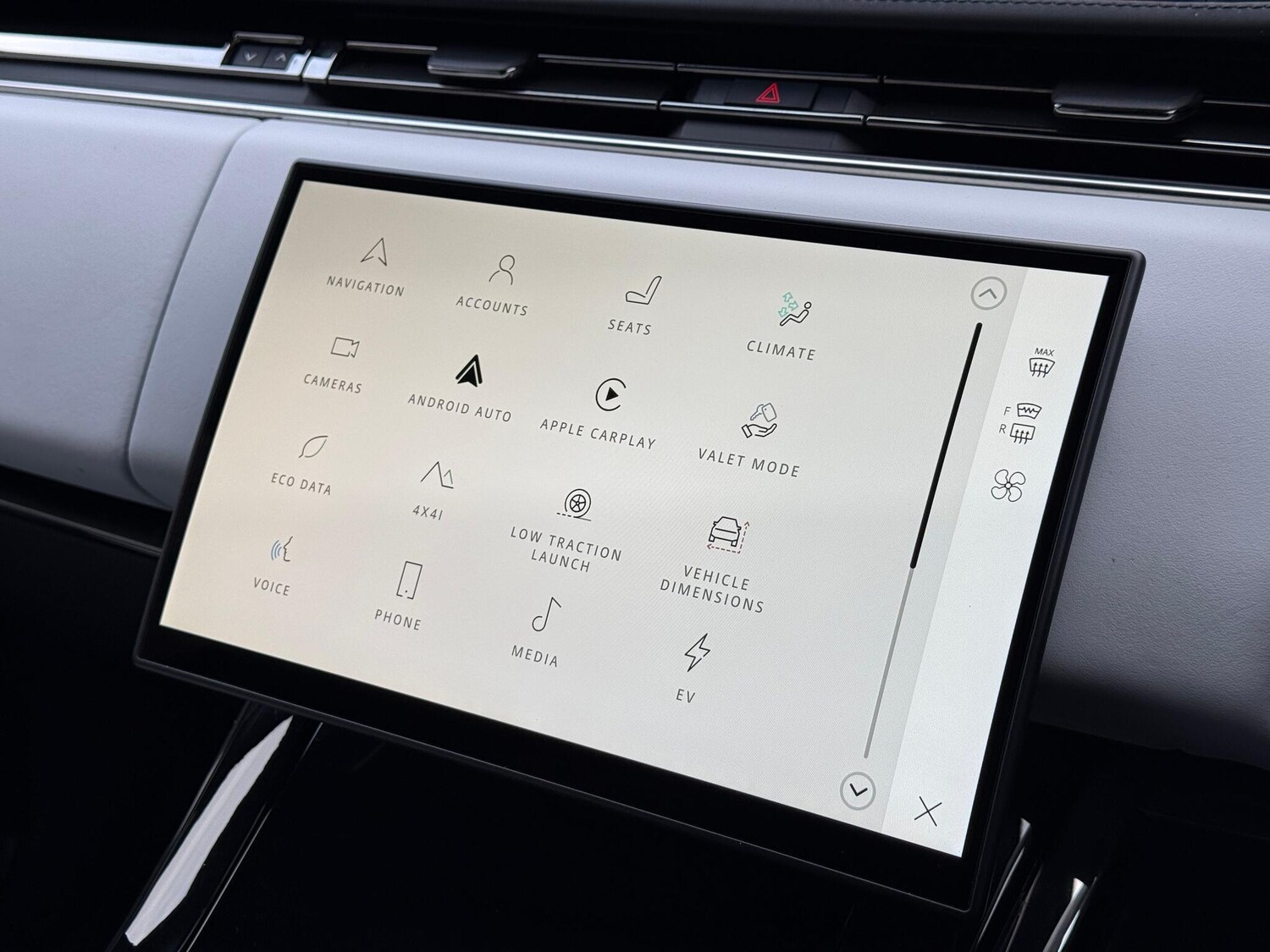 Used Land Rover Range Rover Sport 2024 for sale - 77376629: Photo 45