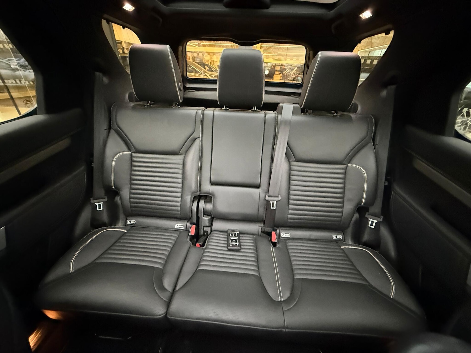 Used Land Rover Discovery 2020 for sale - 77040835: Photo 11