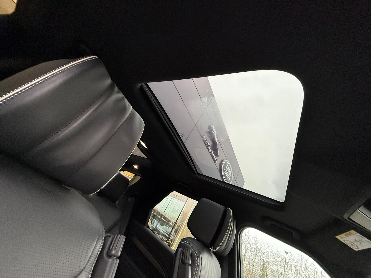 Used Land Rover Discovery 2020 for sale - 77040835: Photo 39