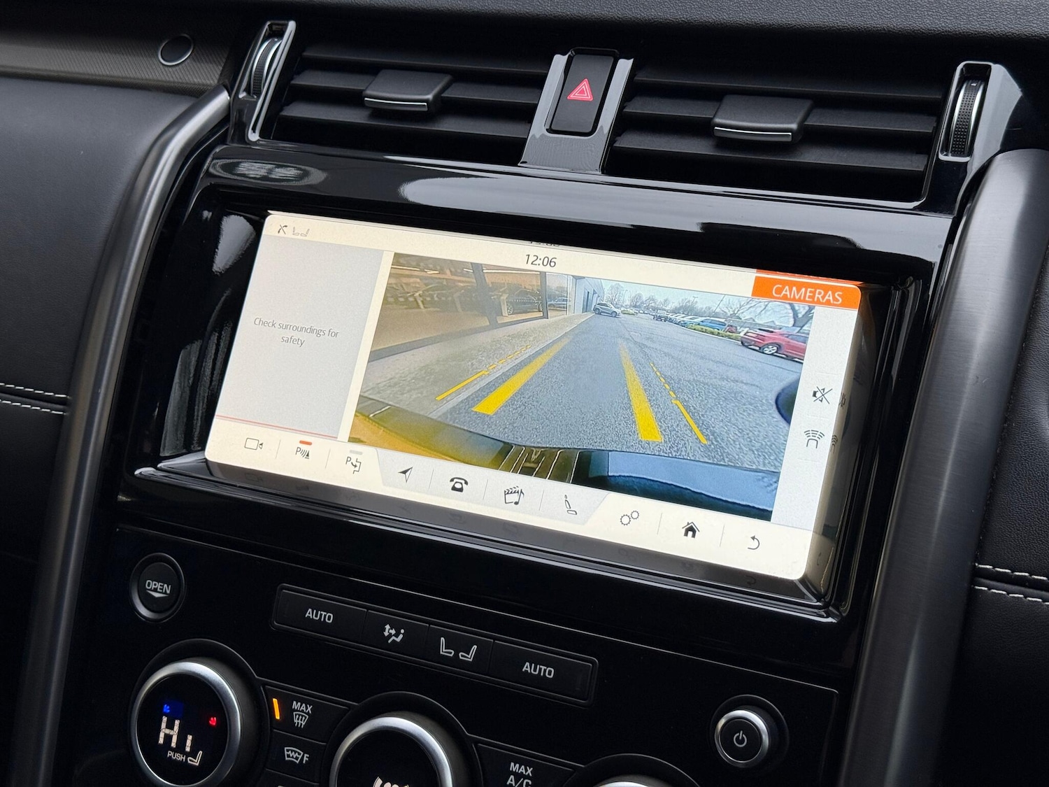 Used Land Rover Discovery 2020 for sale - 77040835: Photo 4