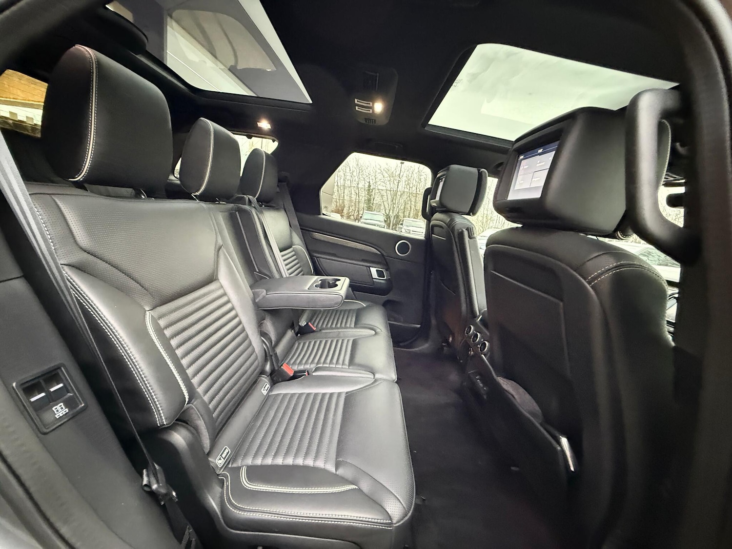 Used Land Rover Discovery 2020 for sale - 77040835: Photo 42