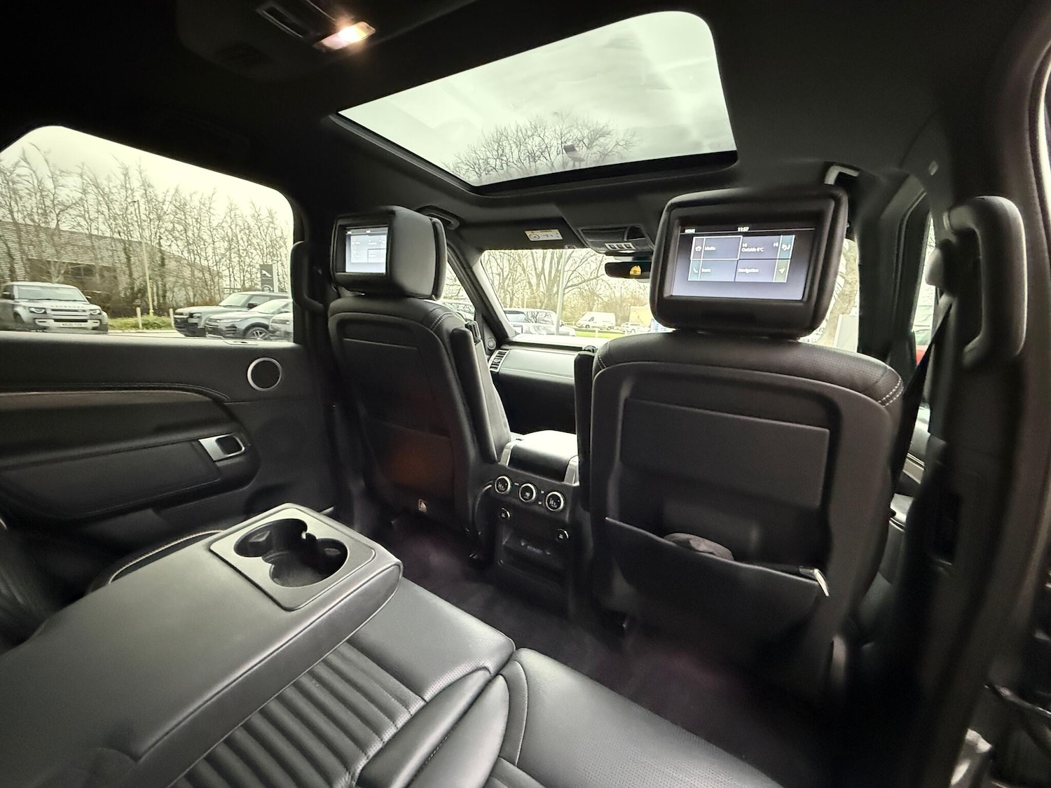 Used Land Rover Discovery 2020 for sale - 77040835: Photo 44