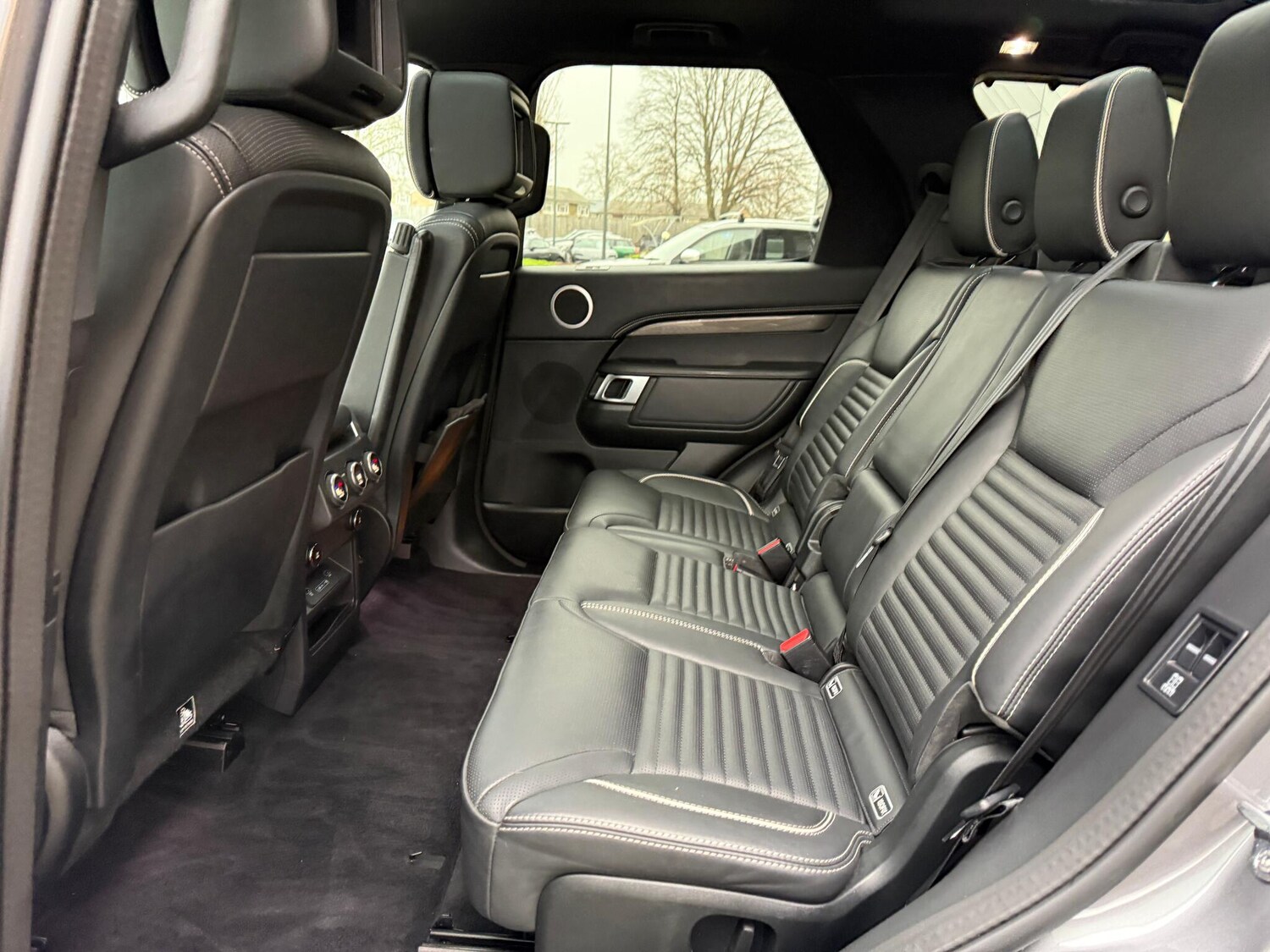 Used Land Rover Discovery 2020 for sale - 77040835: Photo 50