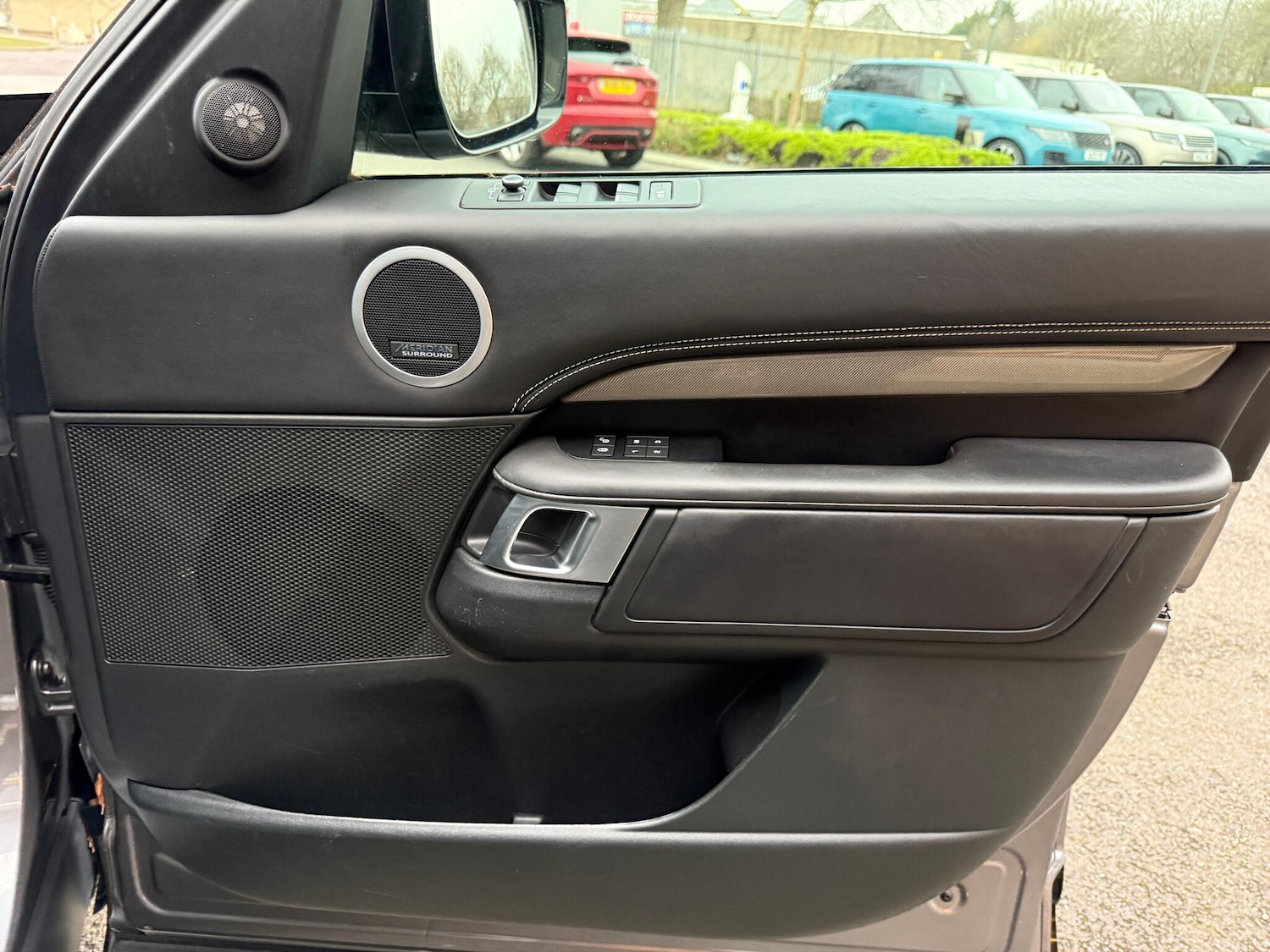 Used Land Rover Discovery 2020 for sale - 77040835: Photo 52