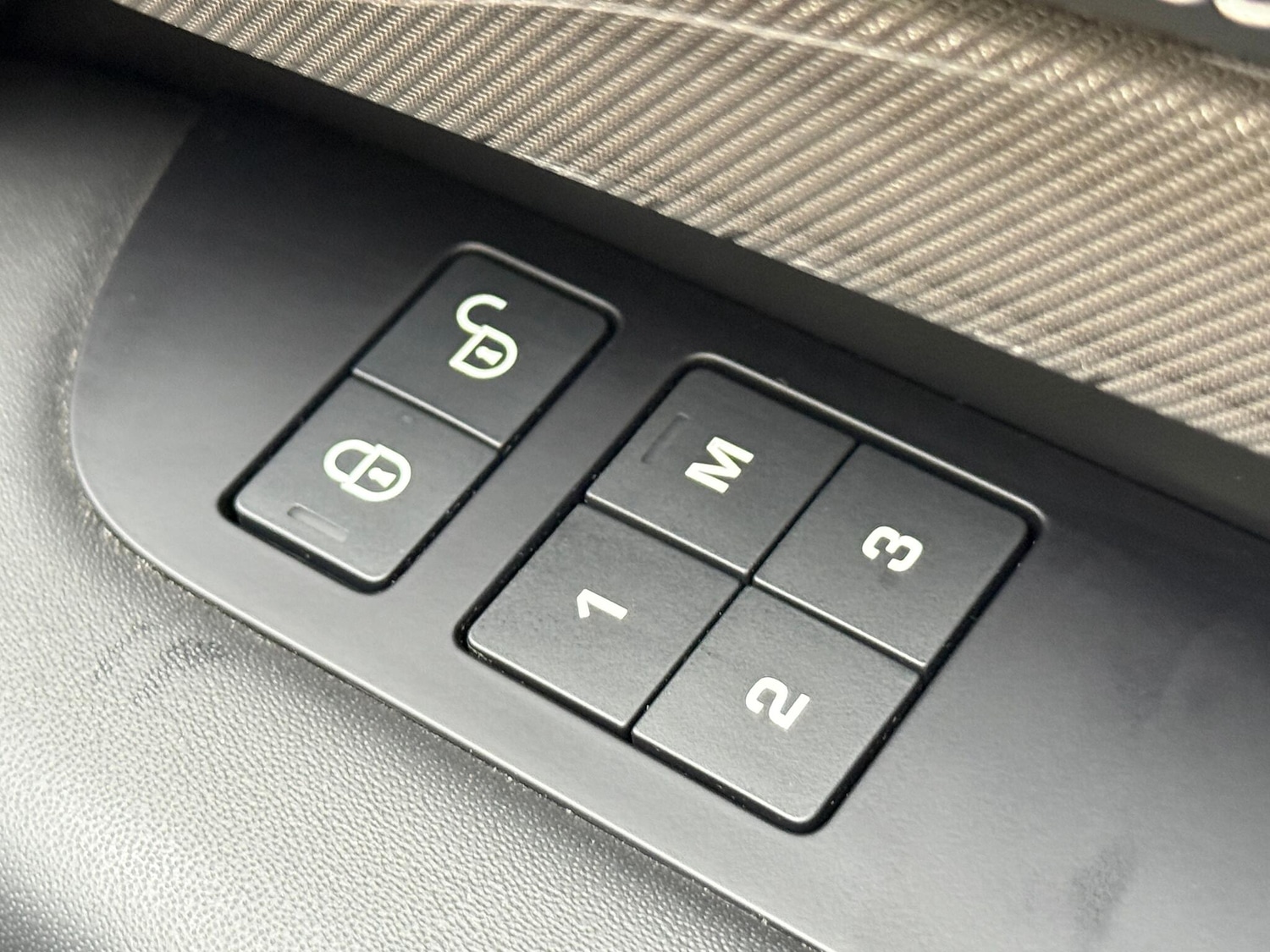 Used Land Rover Discovery 2020 for sale - 77040835: Photo 53