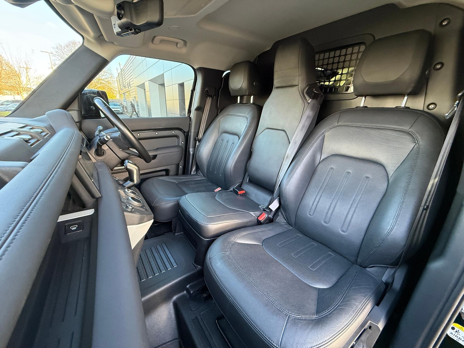 Used Land Rover Defender 110 2021 for sale - 76781077: Photo 11