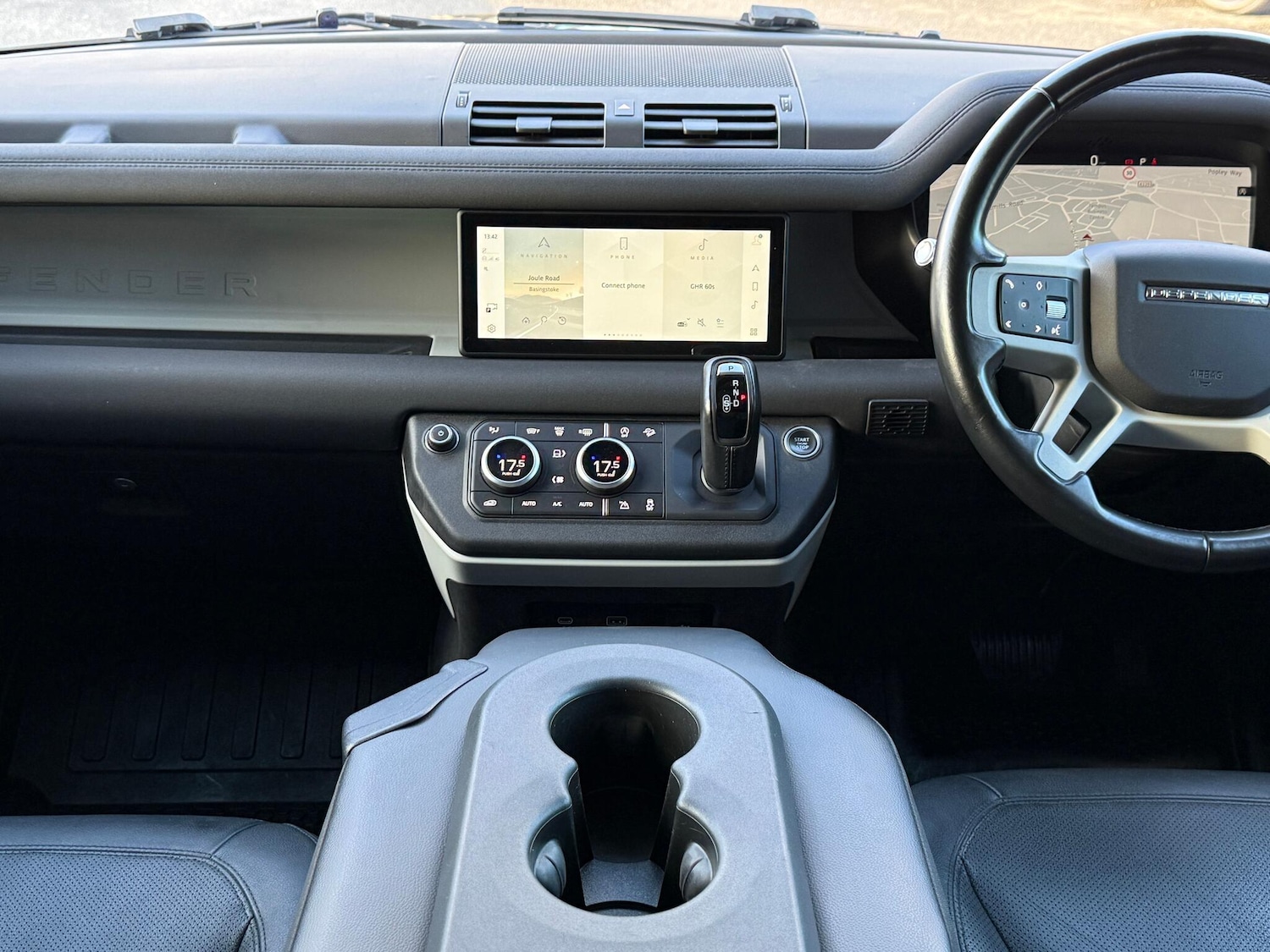 Used Land Rover Defender 110 2021 for sale - 76781077: Photo 15