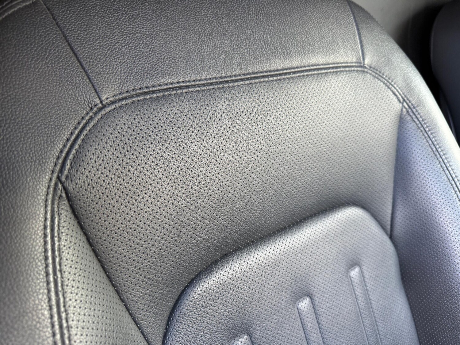 Used Land Rover Defender 110 2021 for sale - 76781077: Photo 35