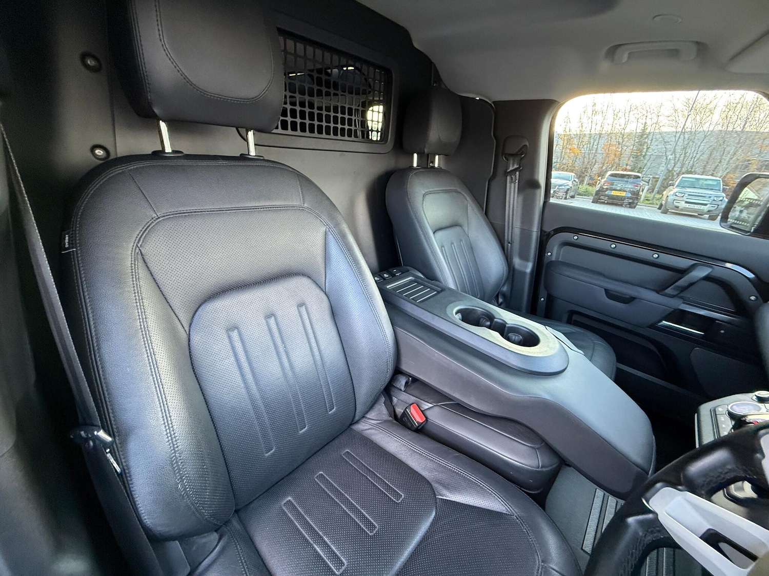 Used Land Rover Defender 110 2021 for sale - 76781077: Photo 36