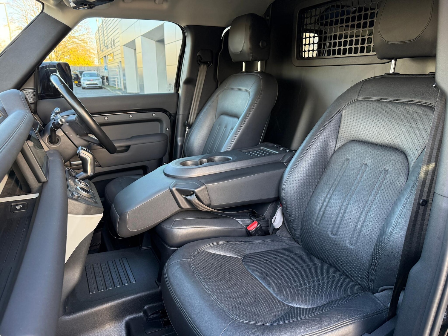 Used Land Rover Defender 110 2021 for sale - 76781077: Photo 41