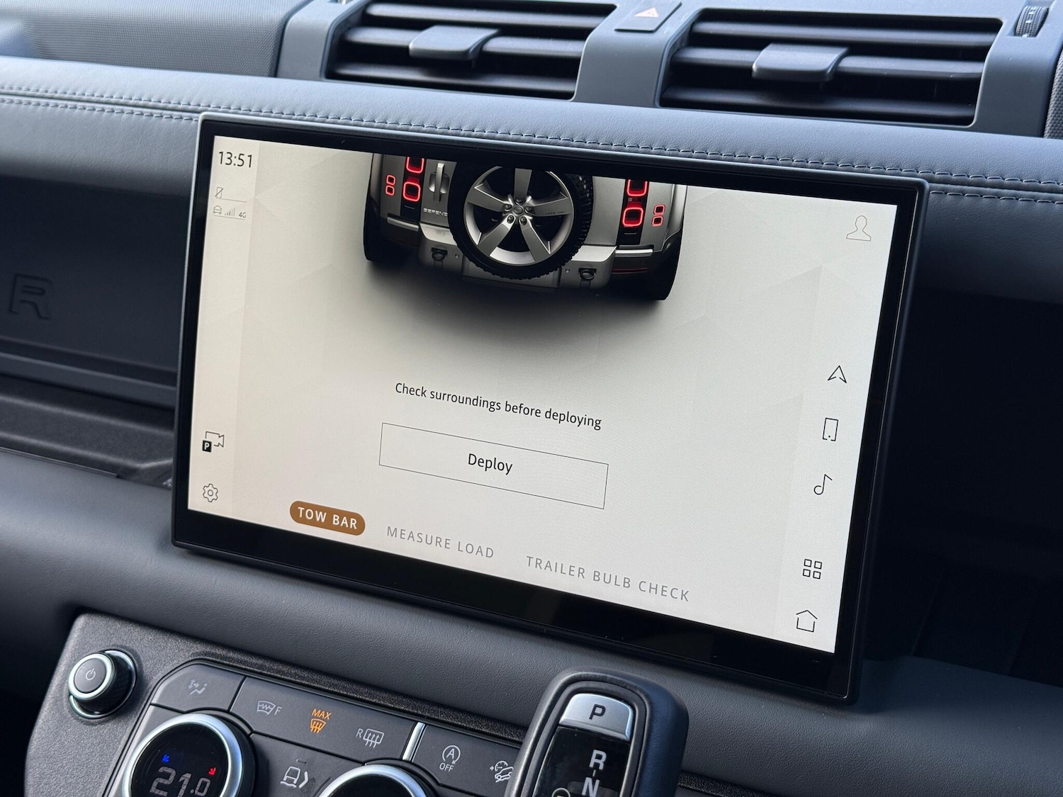 Used Land Rover Defender 2023 for sale - 77230542: Photo 21