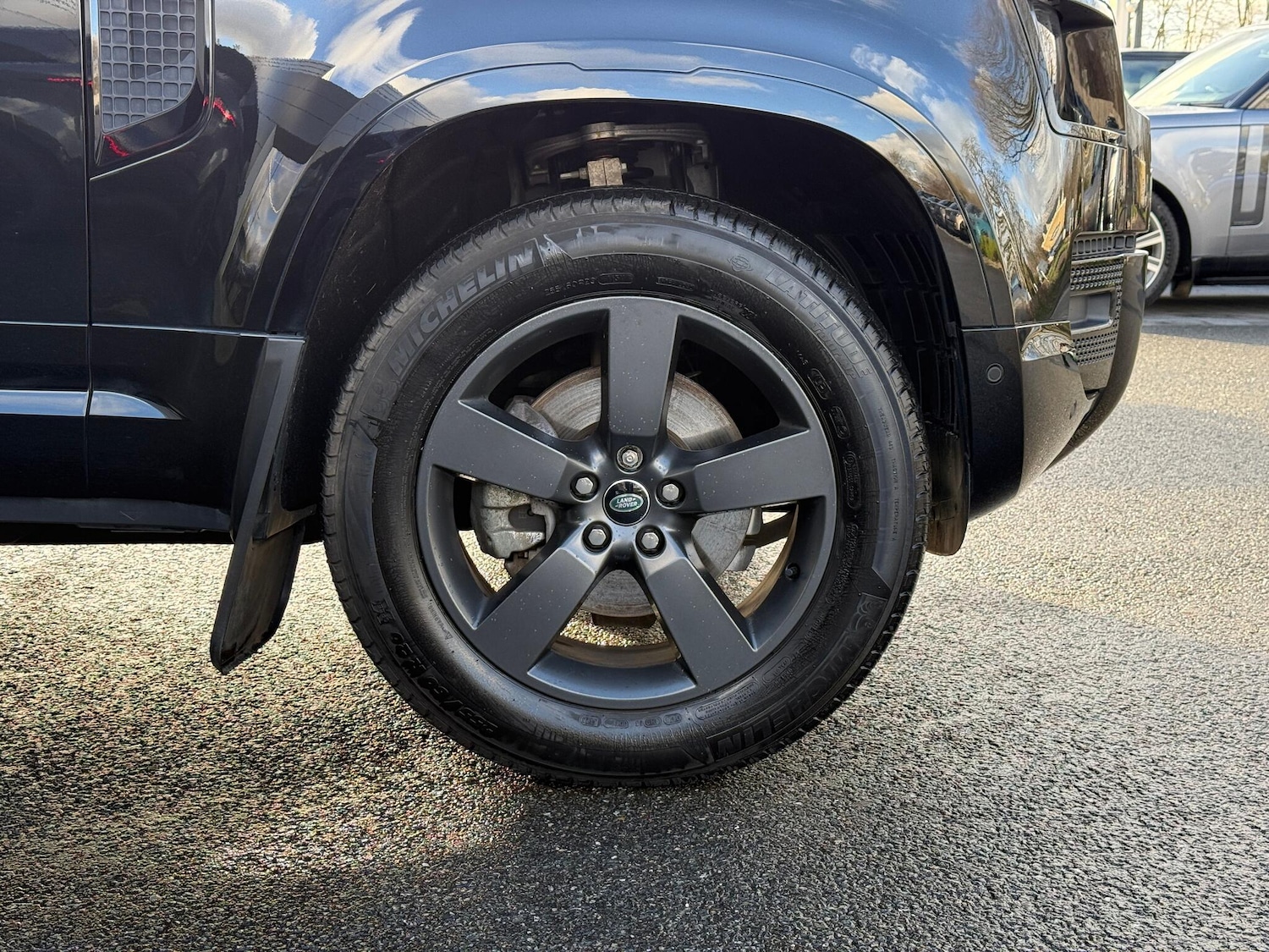 Used Land Rover Defender 2023 for sale - 77230542: Photo 23