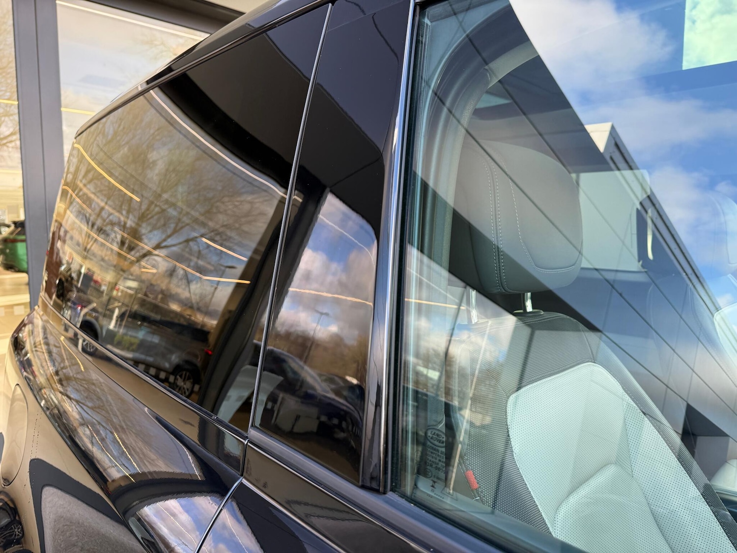 Used Land Rover Defender 2023 for sale - 77230542: Photo 25