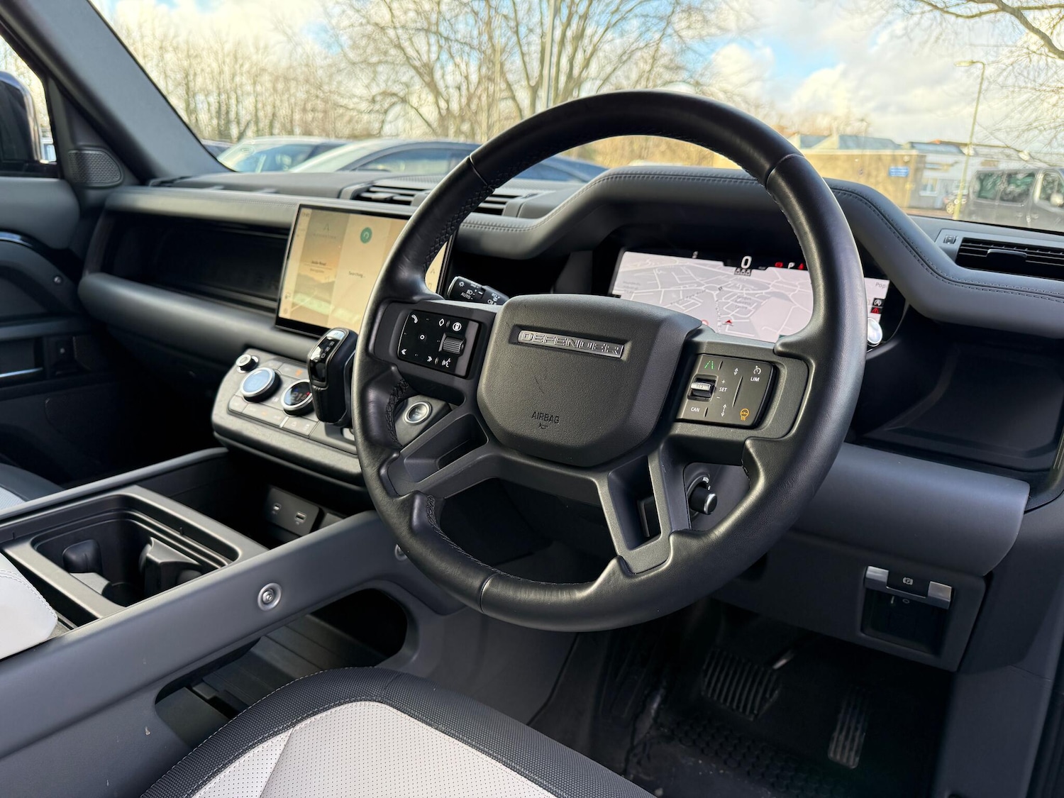 Used Land Rover Defender 2023 for sale - 77230542: Photo 31