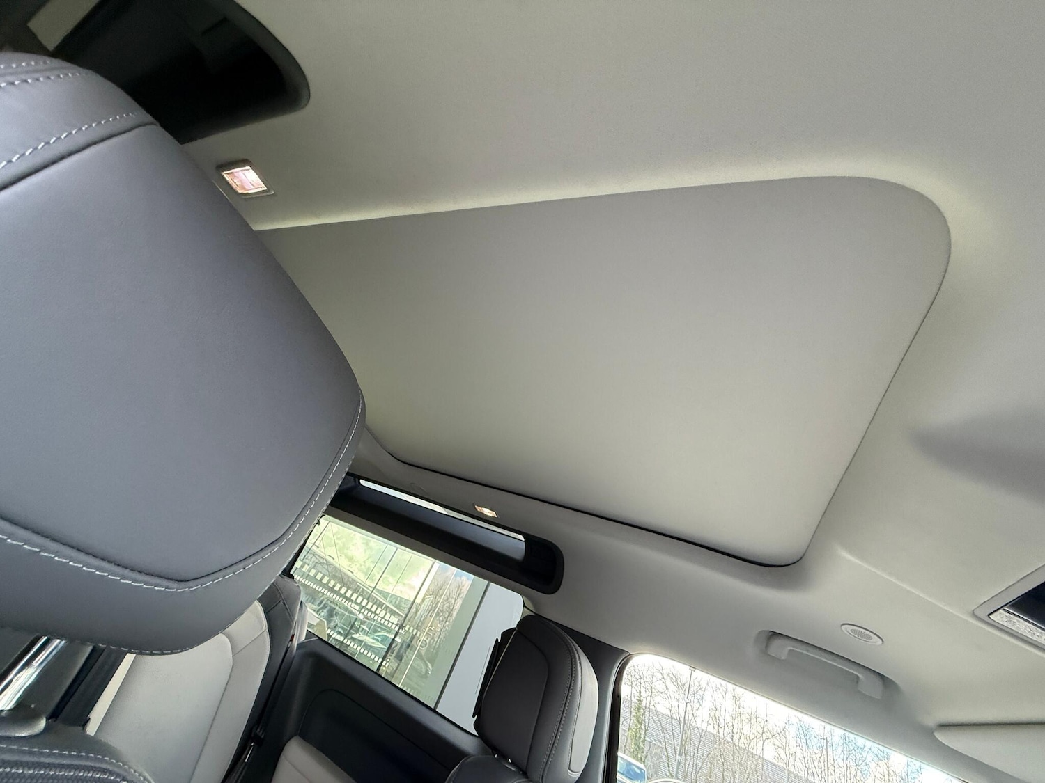 Used Land Rover Defender 2023 for sale - 77230542: Photo 36