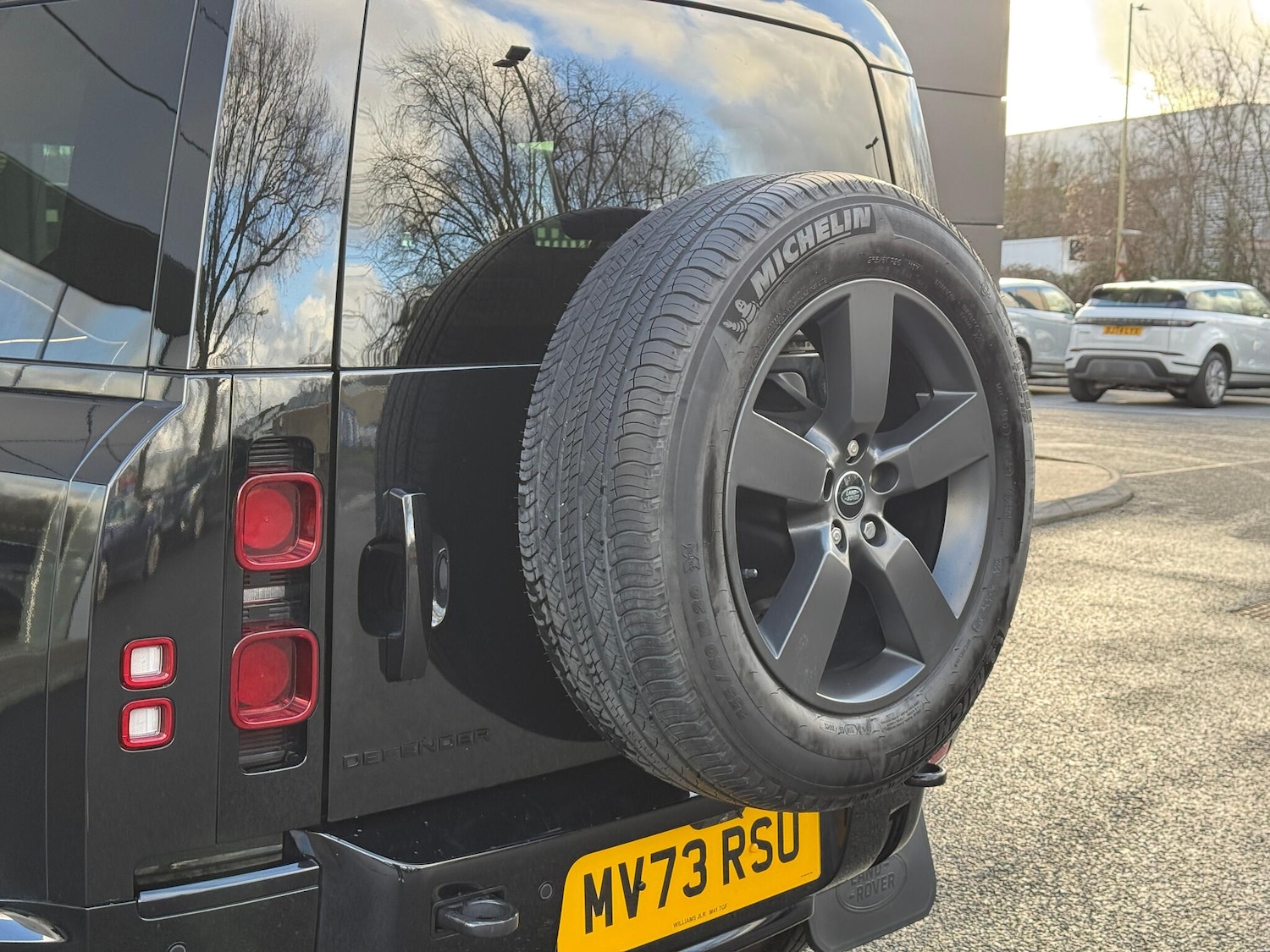 Used Land Rover Defender 2023 for sale - 77230542: Photo 42