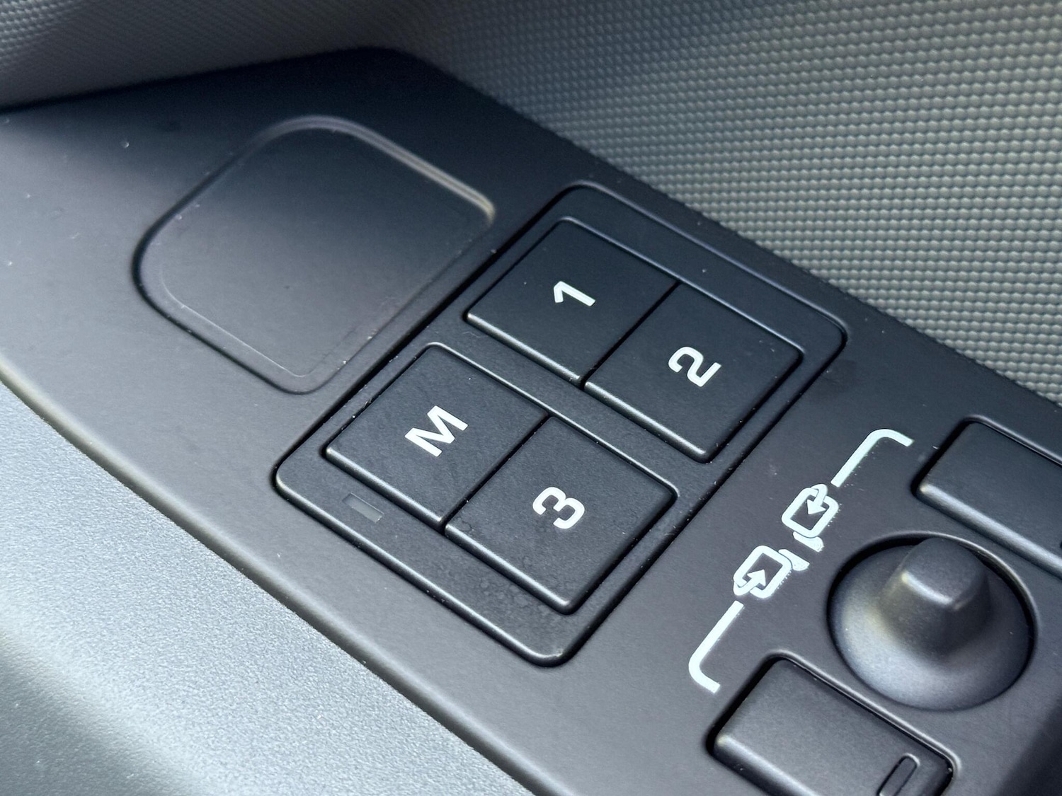 Used Land Rover Defender 2023 for sale - 77230542: Photo 47