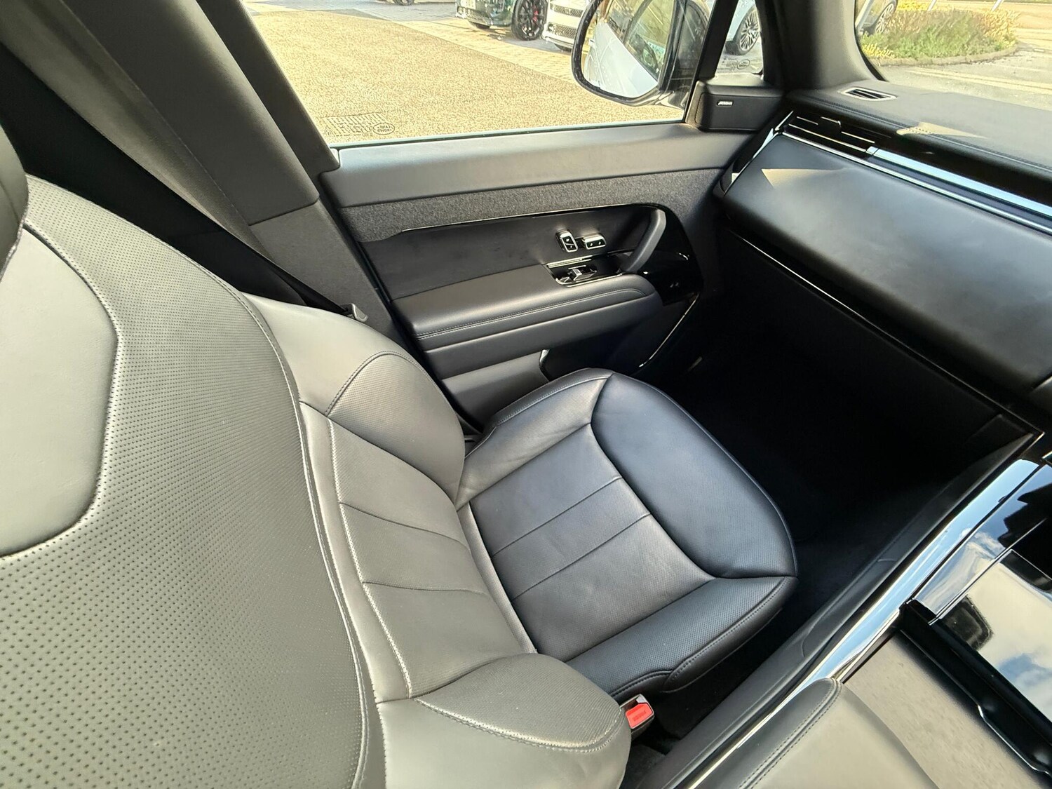 Used Land Rover Range Rover Sport 2024 for sale - 77359263: Photo 12