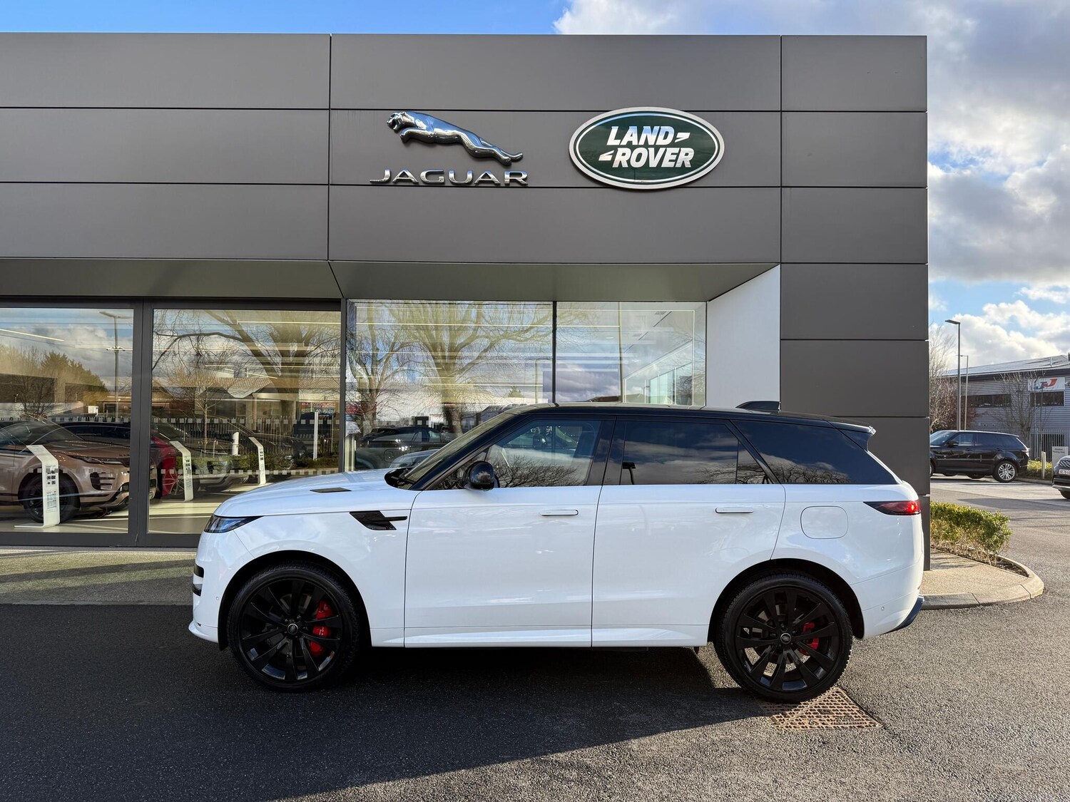 Used Land Rover Range Rover Sport 2024 for sale - 77359263: Photo 28