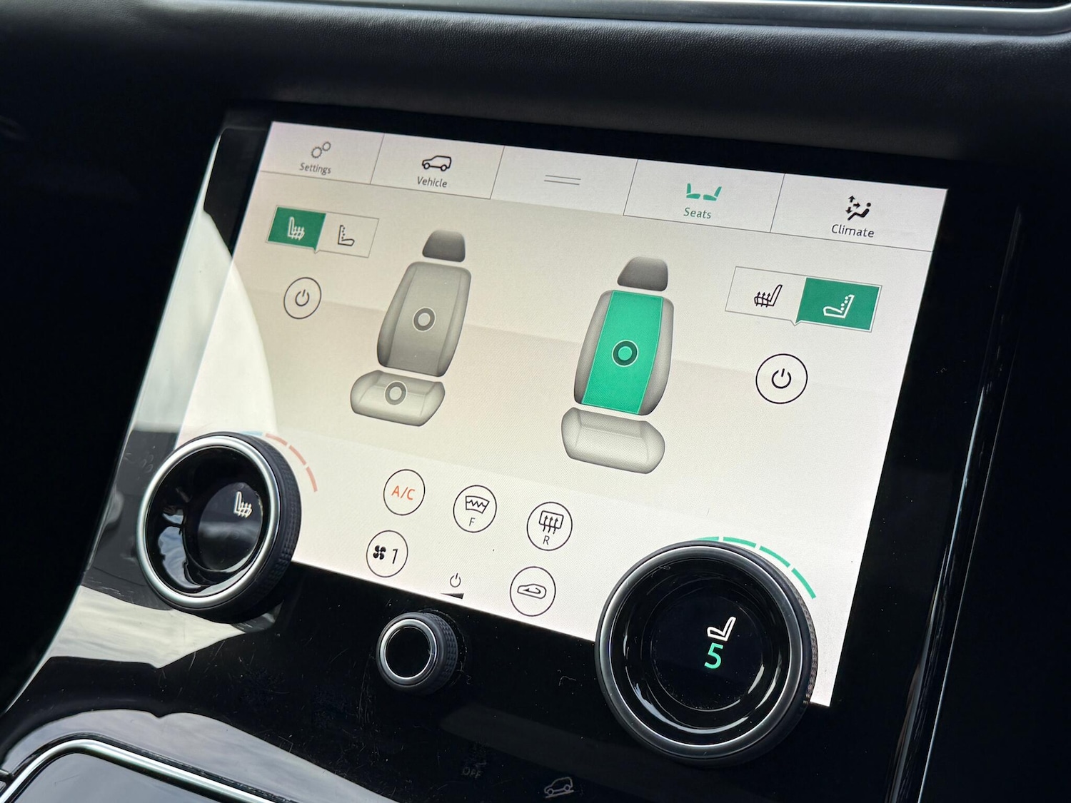 Used Land Rover Range Rover Velar 2019 for sale - 76832266: Photo 18