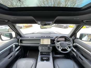 Used Land Rover Defender 2024 for sale - 75140551: Photo