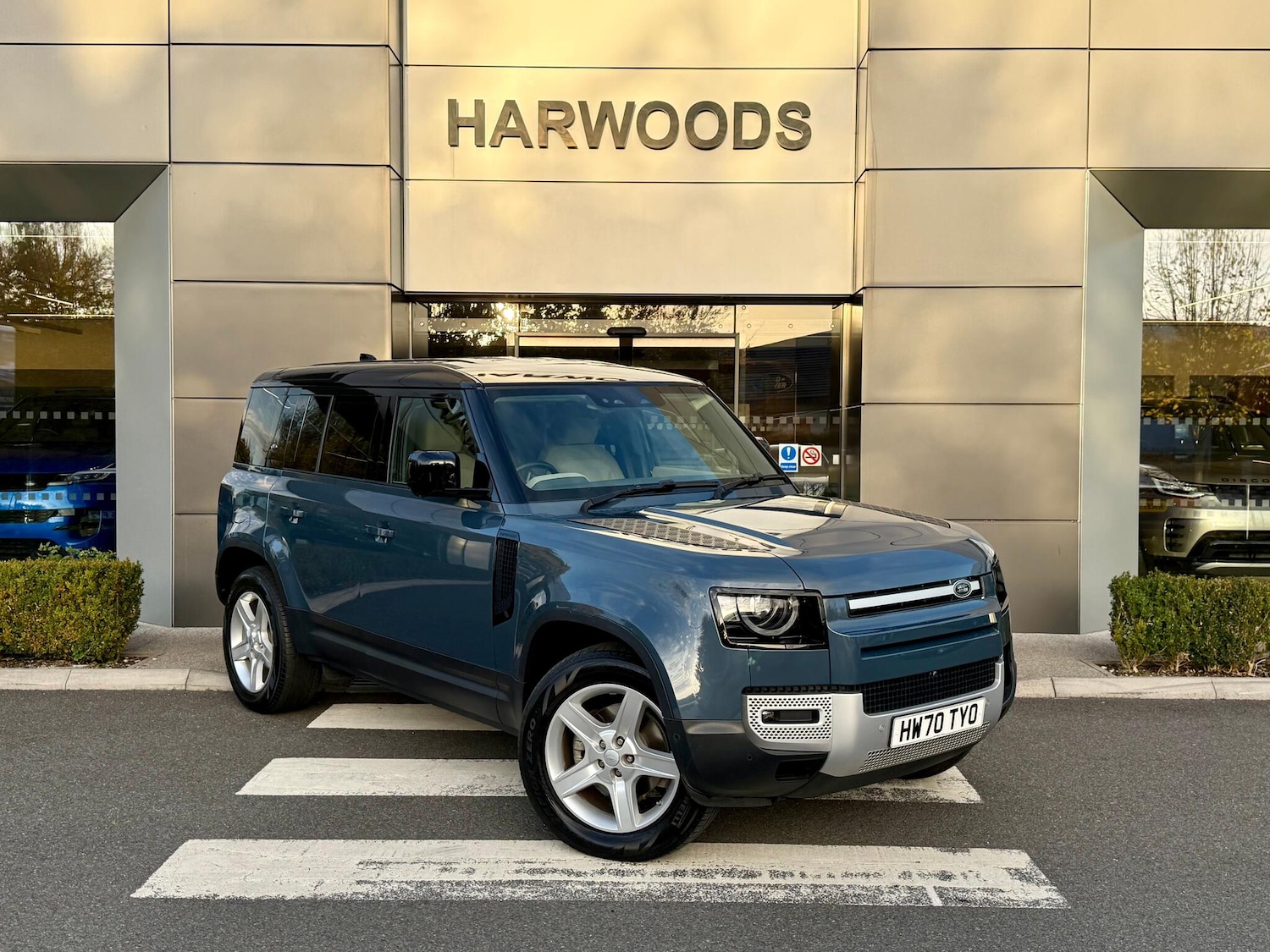 Used Land Rover Defender 110 2021 for sale - 76389349: Photo 1