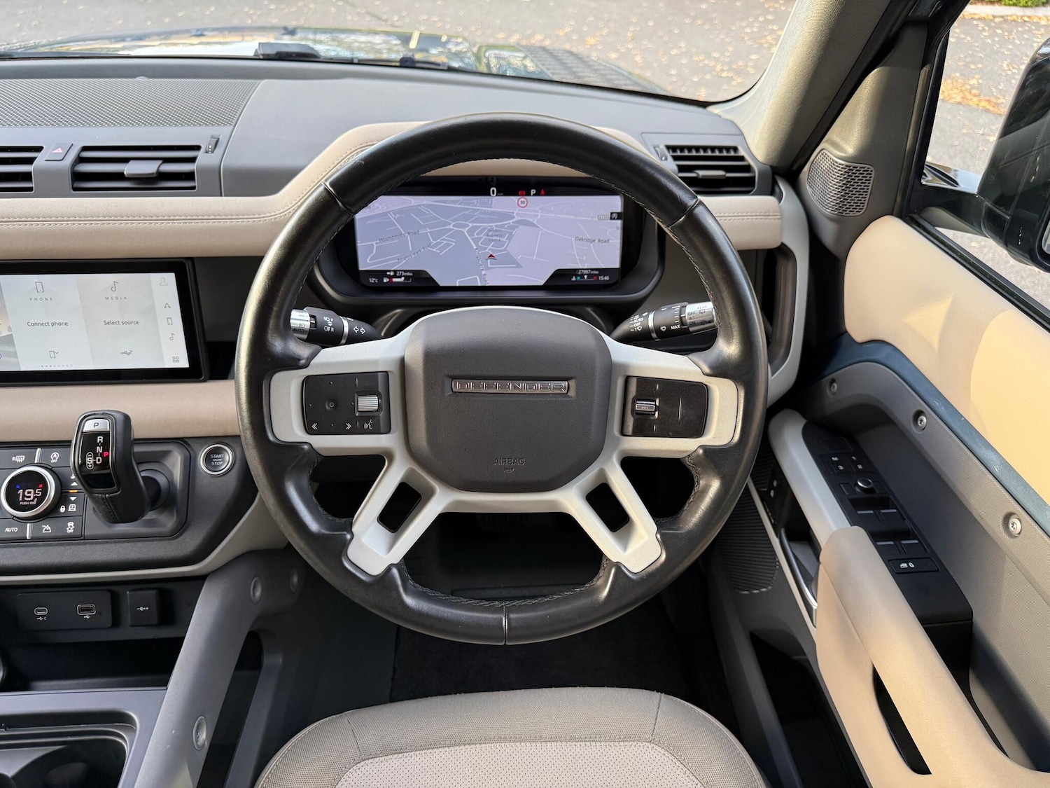 Used Land Rover Defender 110 2021 for sale - 76389349: Photo 14