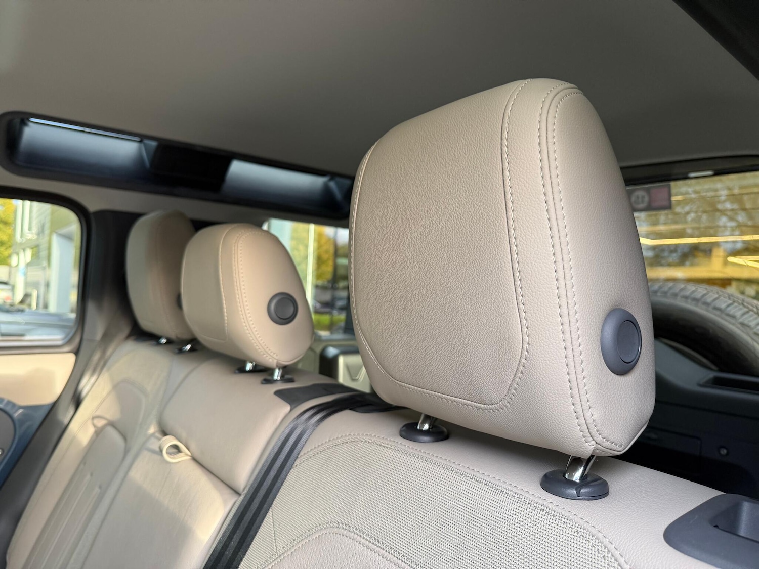 Used Land Rover Defender 110 2021 for sale - 76389349: Photo 45