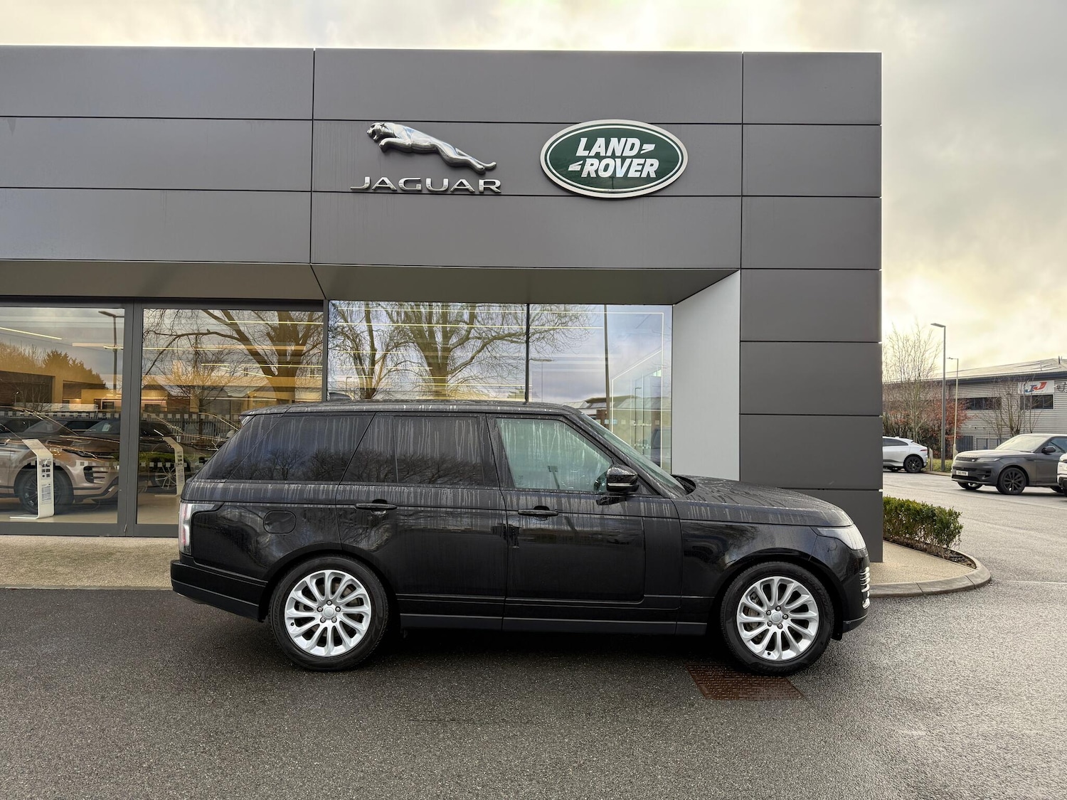 Used Land Rover Range Rover for sale - 77456516: Photo 2