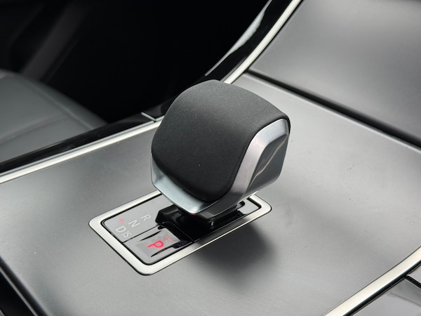 Used Land Rover Range Rover Velar 2025 for sale - 76239284: Photo 20