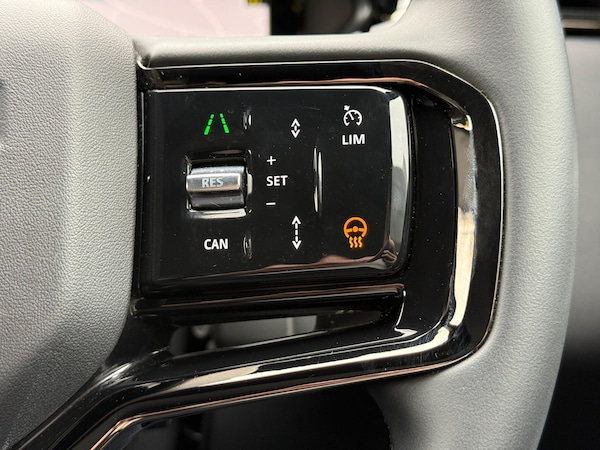 Used Land Rover Range Rover Velar 2025 for sale - 76239284: Photo 27