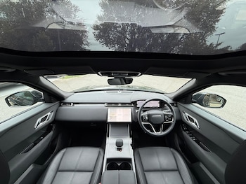 Used Land Rover Range Rover Velar 2025 for sale - 76239284: Photo 3
