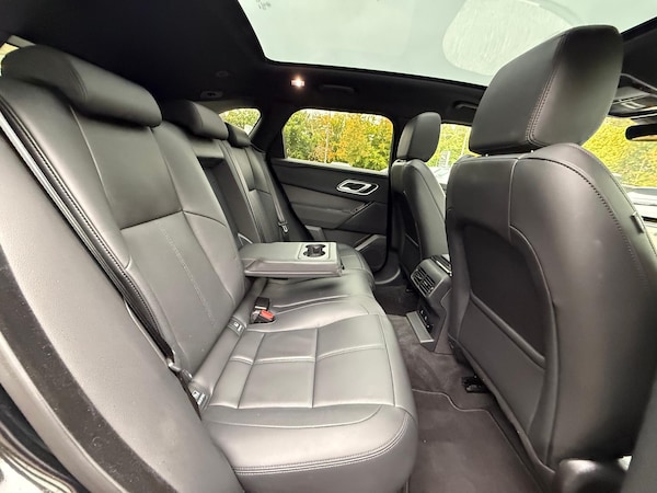 Used Land Rover Range Rover Velar 2025 for sale - 76239284: Photo 40