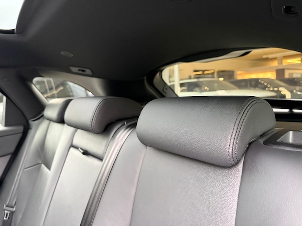 Used Land Rover Range Rover Velar 2025 for sale - 76239284: Photo 49
