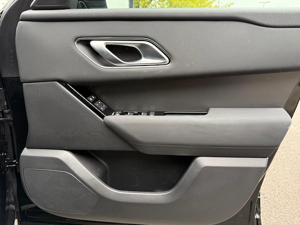 Used Land Rover Range Rover Velar 2025 for sale - 76239284: Photo 50