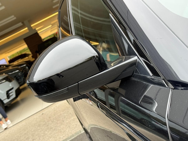 Used Land Rover Range Rover Velar 2025 for sale - 76239284: Photo 53