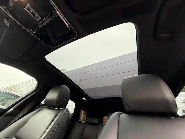 Used Land Rover Range Rover Velar 2025 for sale - 76239284: Photo 5