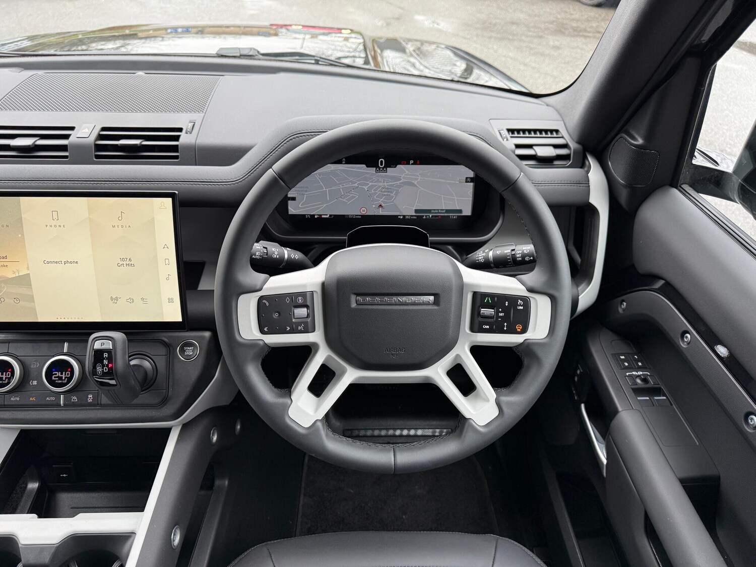 Used Land Rover Defender 2026 for sale - 77611529: Photo 14