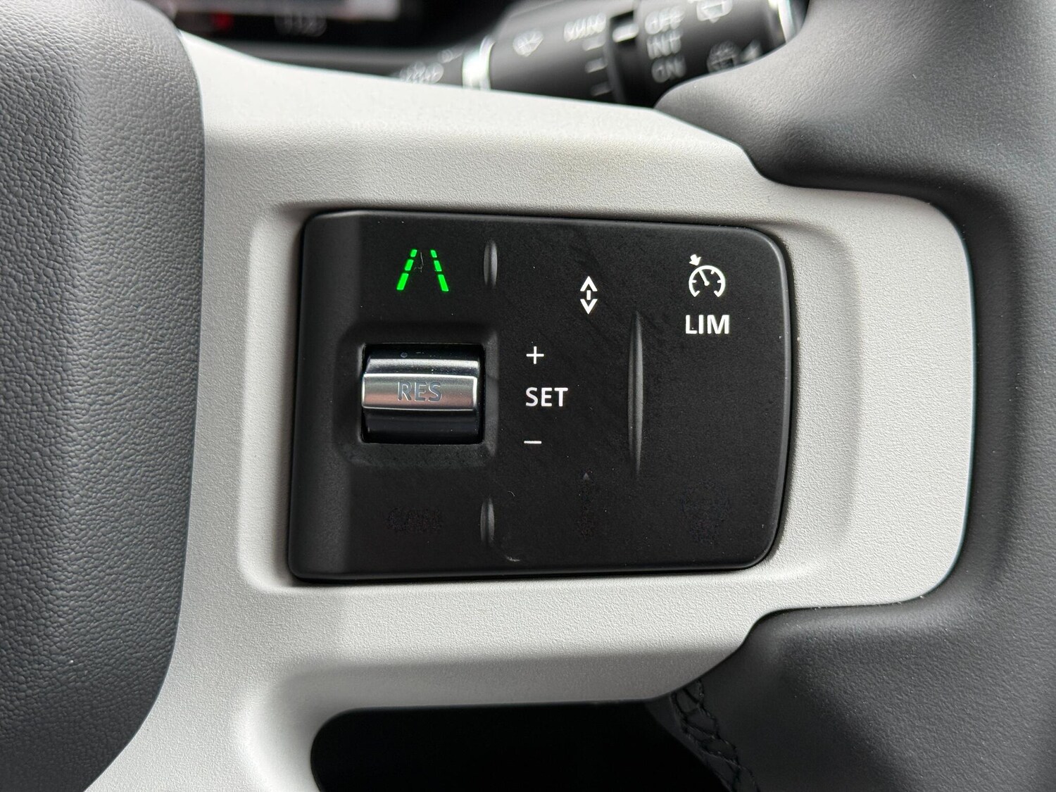 Used Land Rover Defender 2026 for sale - 77611529: Photo 27