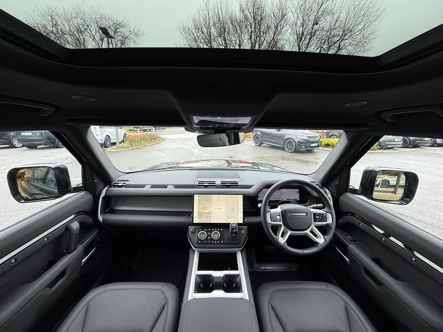 Used Land Rover Defender 2026 for sale - 77611529: Photo 3