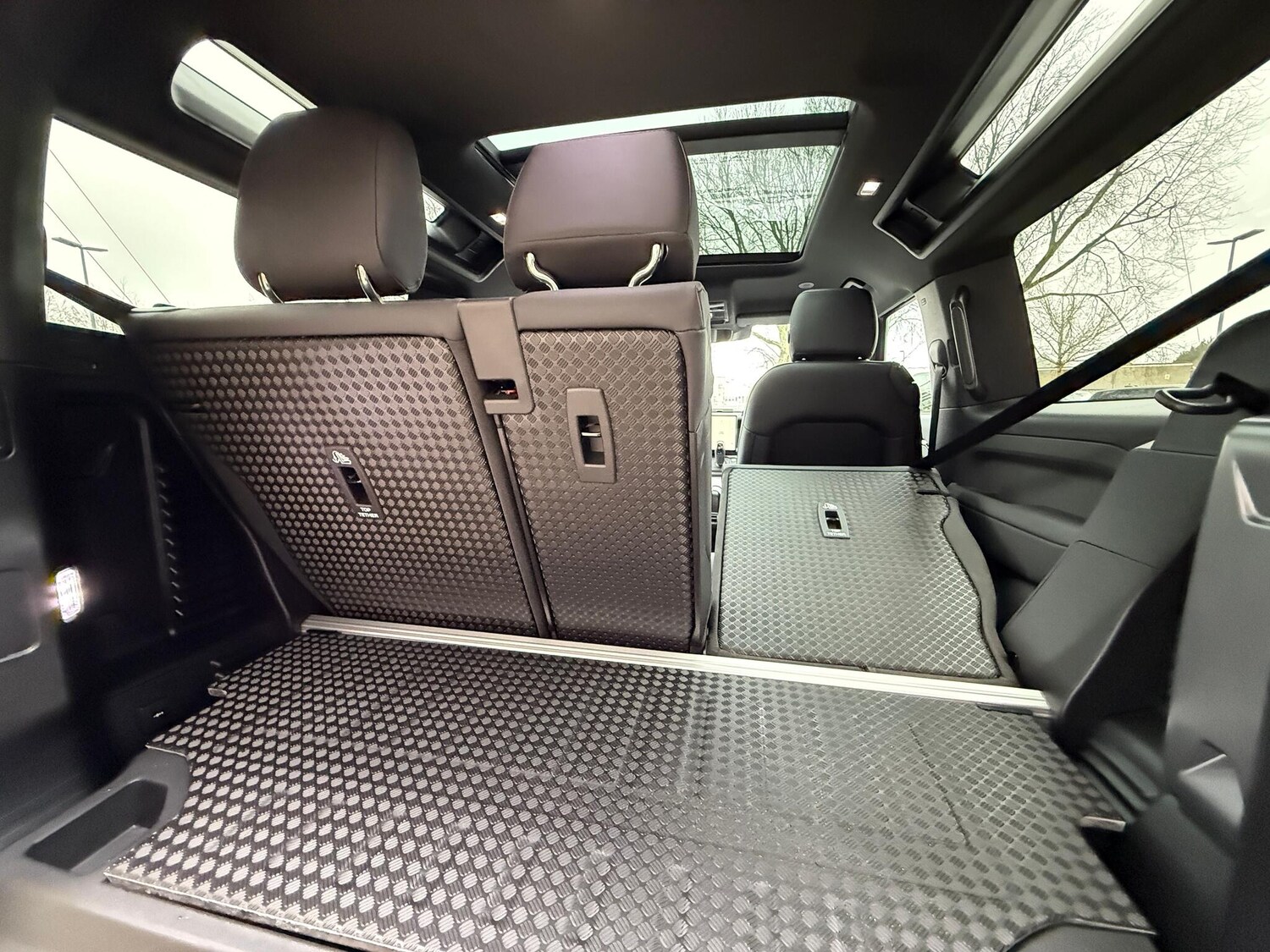 Used Land Rover Defender 2026 for sale - 77611529: Photo 39