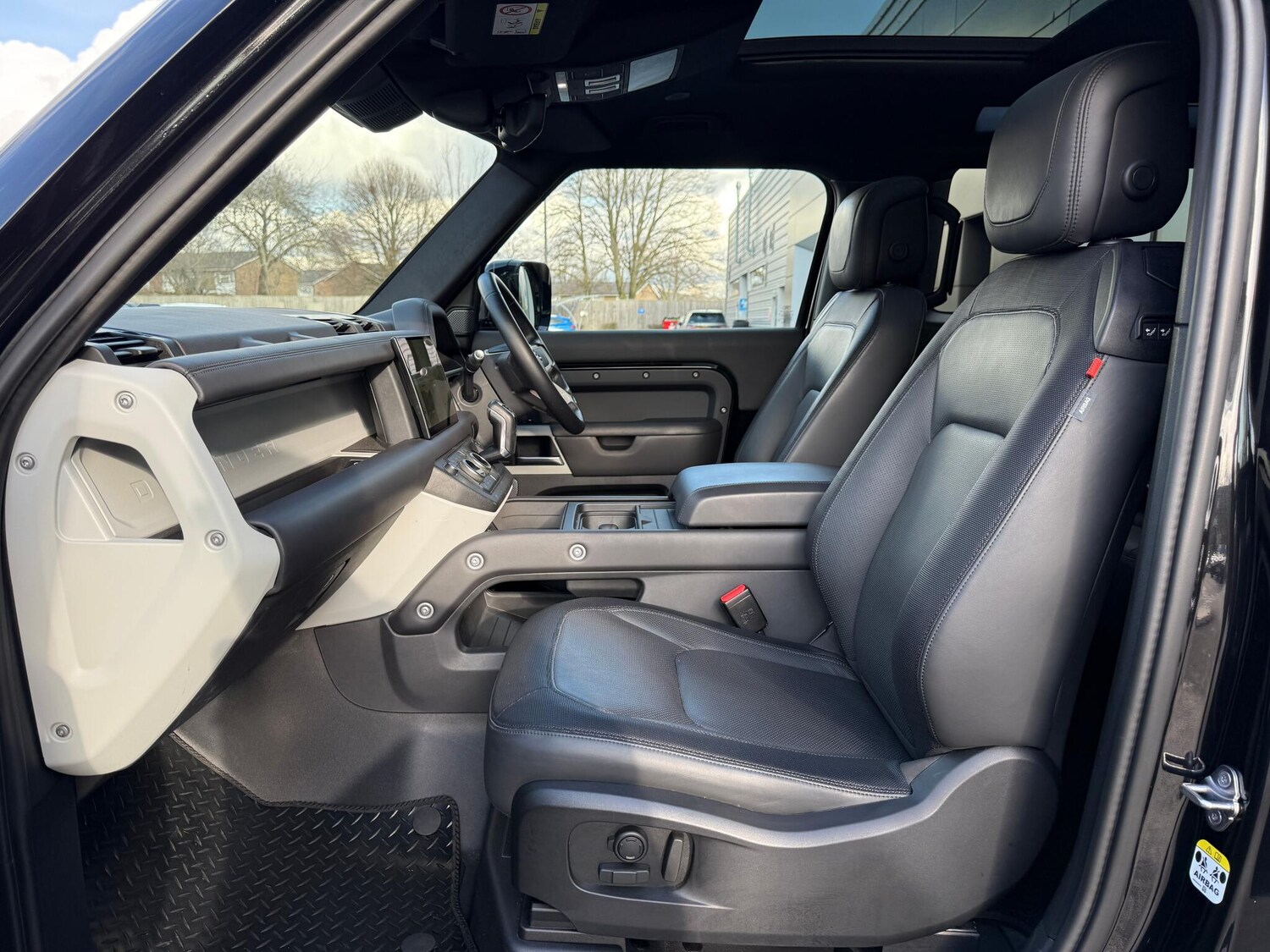 Used Land Rover Defender 2022 for sale - 77495795: Photo 10