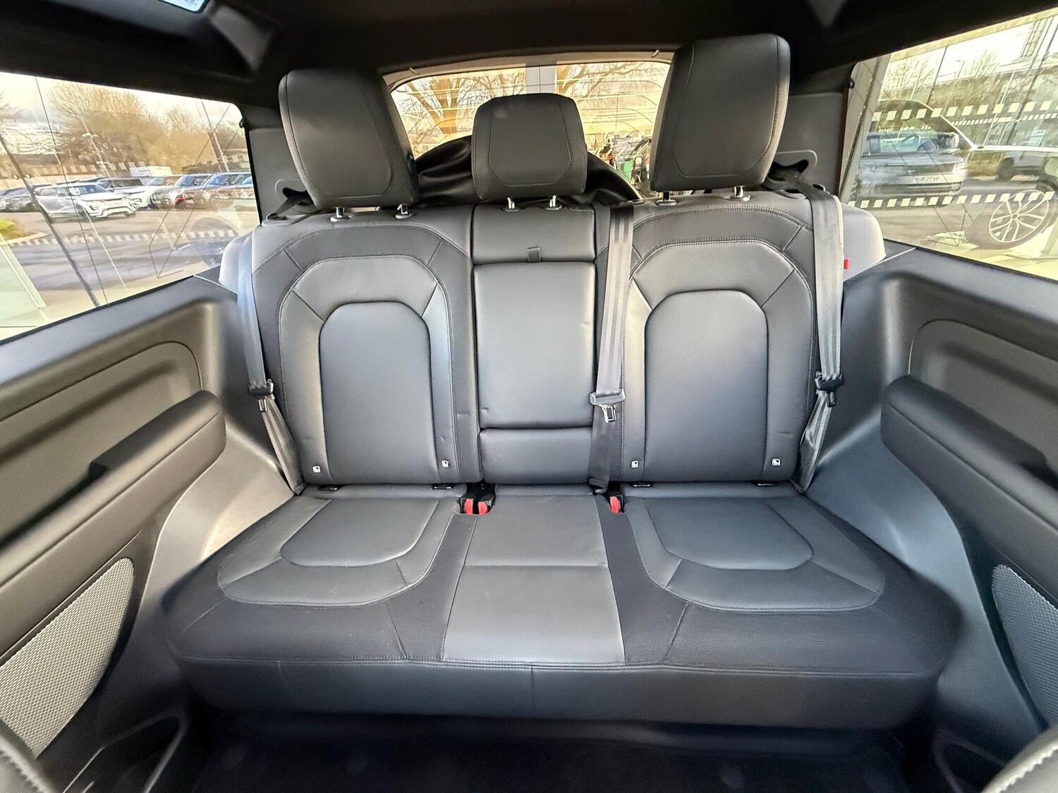 Used Land Rover Defender 2022 for sale - 77495795: Photo 11