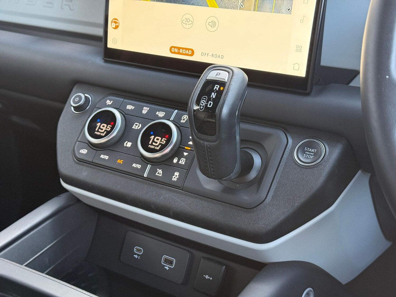 Used Land Rover Defender 2022 for sale - 77495795: Photo 18