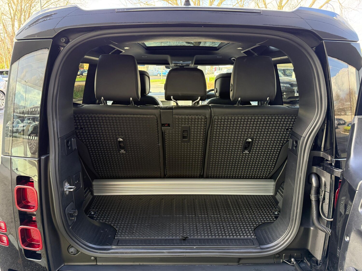 Used Land Rover Defender 2022 for sale - 77495795: Photo 35